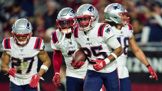Podcast: Bedard reacts to the Patriots' win over the Cardinals with 98.5 The SportsHub taken at BSJ Headquarters (Patriots)